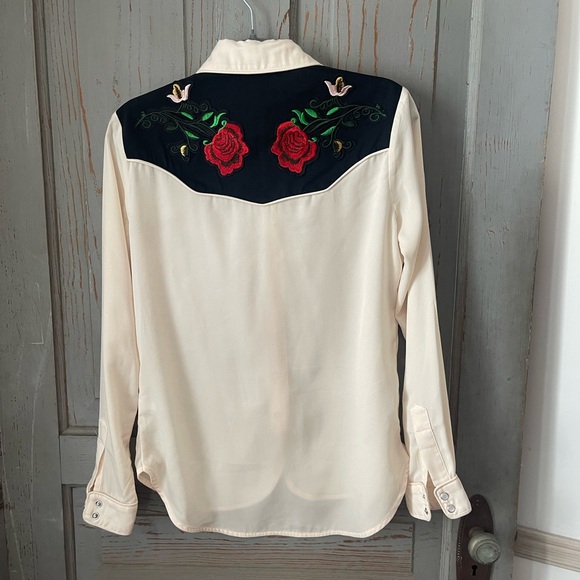 Gianni Binni Ladies Embroidered Blouse. XS - Picture 2 of 6